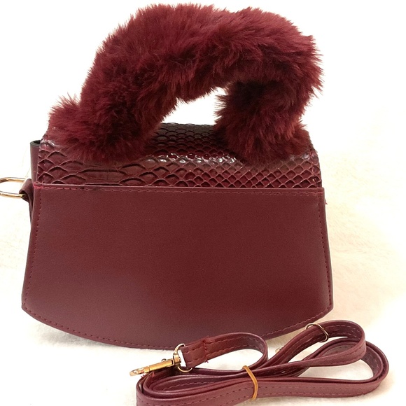 Wine Burgundy Faux Fur and Snakeskin Top Handle Handbag with shoulder strap - Picture 9 of 16